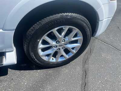 2017 Ford Expedition, $9250. Photo 10