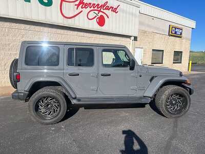 2021 Jeep Wrangler Unlimited, $27475. Photo 9