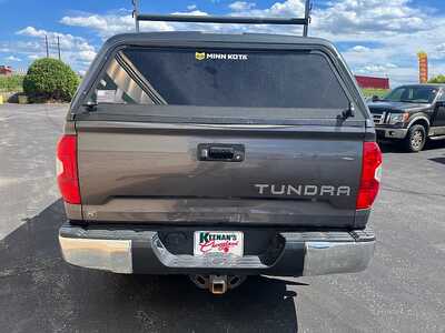 2016 Toyota Tundra Crew Cab, $27650. Photo 6