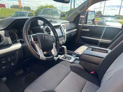 2016 Toyota Tundra Crew Cab, $27650. Photo 8
