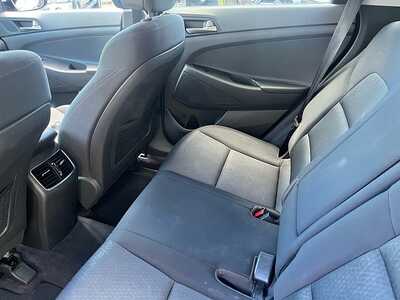 2018 Hyundai Tucson, $11790. Photo 11