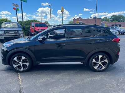 2018 Hyundai Tucson, $11790. Photo 4