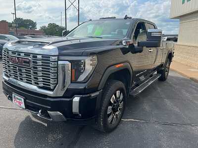 2025 GMC 2500 Crew Cab, $72950. Photo 3