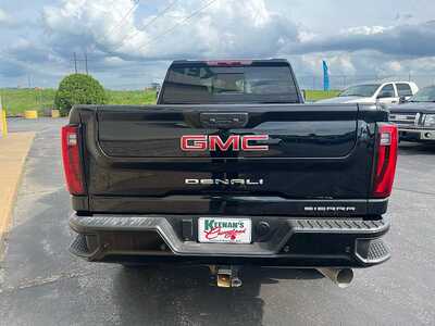 2025 GMC 2500 Crew Cab, $72950. Photo 6