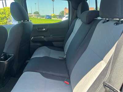 2021 Toyota Tacoma, $29744. Photo 10