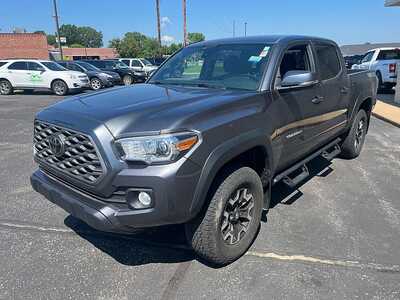 2021 Toyota Tacoma, $29744. Photo 4