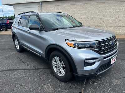 2021 Ford Explorer, $23785. Photo 2