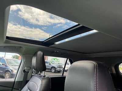 2021 Ford Explorer, $23785. Photo 7