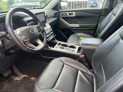 2021 Ford Explorer, $23785. Photo 8