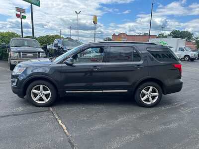 2017 Ford Explorer, $16990. Photo 5