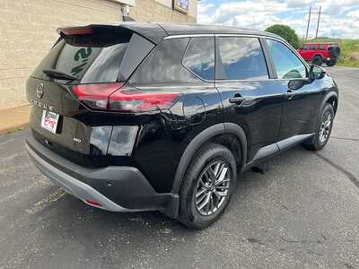 2023 Nissan Rogue, $21740. Photo 9
