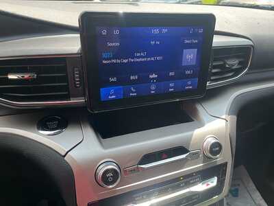 2022 Ford Explorer, $28790. Photo 12