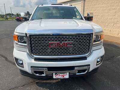 2017 GMC 3500 Crew Cab, $29755. Photo 3