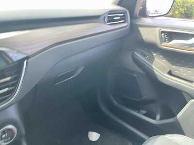 2020 Ford Escape, $15810. Photo 12