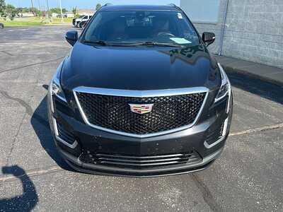 2021 Cadillac XT5, $25440. Photo 3