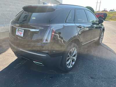 2021 Cadillac XT5, $25440. Photo 8