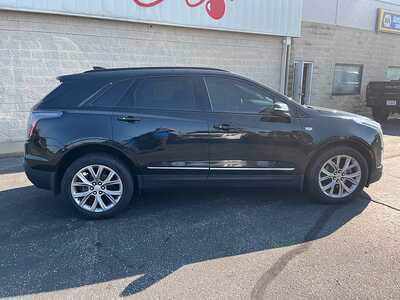 2021 Cadillac XT5, $25440. Photo 9