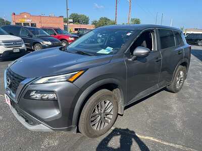 2023 Nissan Rogue, $18490. Photo 4