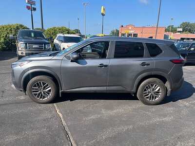 2023 Nissan Rogue, $18490. Photo 5