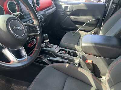 2019 Jeep Wrangler Unlimited, $26744. Photo 8