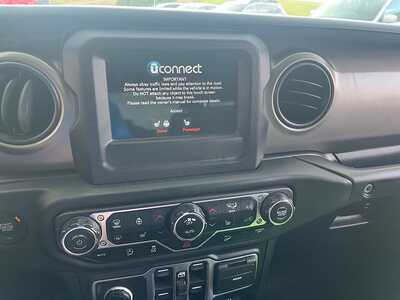 2021 Jeep Wrangler Unlimited, $20665. Photo 10