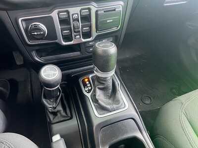 2021 Jeep Wrangler Unlimited, $20665. Photo 12