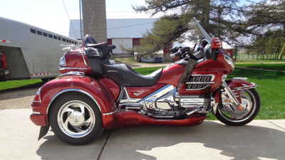 2010 Honda Motorcycle, $26595. Photo 8