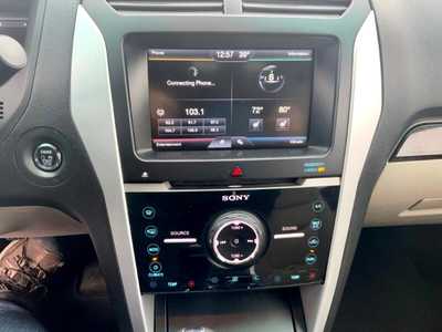 2015 Ford Explorer, $10988. Photo 6