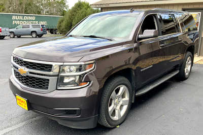 2015 Chevrolet Suburban, $21995. Photo 3