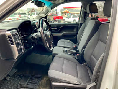 2018 Chevrolet 1500 Ext Cab, $13995. Photo 4