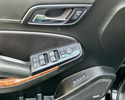 2018 Chevrolet Suburban, $18500. Photo 12
