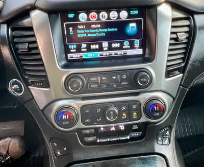 2018 Chevrolet Suburban, $18500. Photo 7
