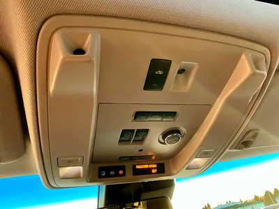 2017 Cadillac Escalade, $15995. Photo 10