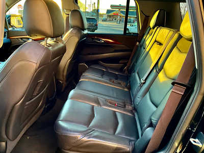 2017 Cadillac Escalade, $15995. Photo 5