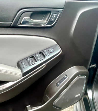 2016 Chevrolet Tahoe, $15995. Photo 9
