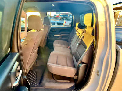 2017 Chevrolet 1500 Crew Cab, $19995. Photo 6