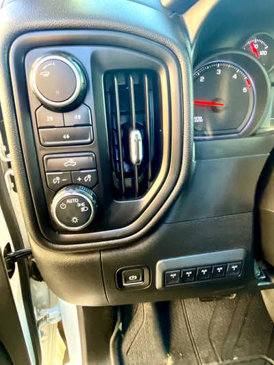 2020 Chevrolet 2500 Crew Cab, $31995. Photo 10