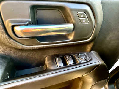 2020 Chevrolet 2500 Crew Cab, $31995. Photo 9