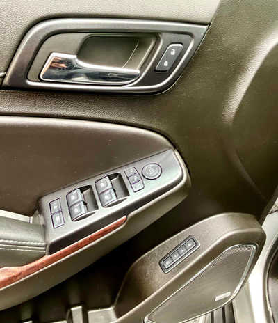 2017 GMC Yukon XL, $16988. Photo 12