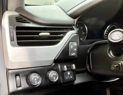 2017 GMC Yukon XL, $16988. Photo 9