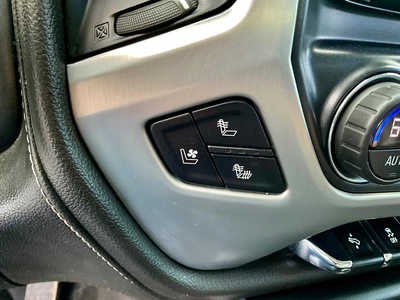 2017 GMC 1500 Crew Cab, $21999. Photo 11