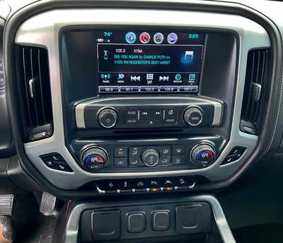 2017 GMC 1500 Crew Cab, $21999. Photo 12