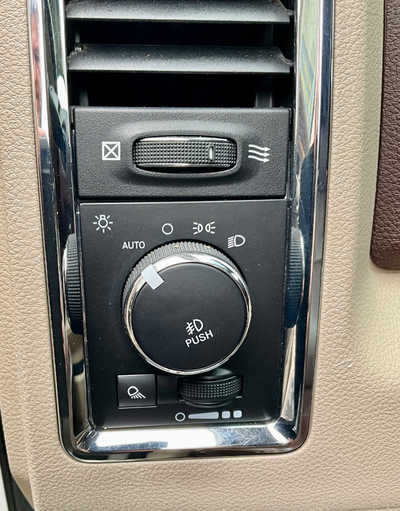 2016 RAM 1500 Crew Cab, $11495. Photo 10