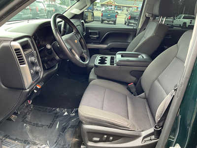 2015 Chevrolet 1500 Crew Cab, $11495. Photo 5