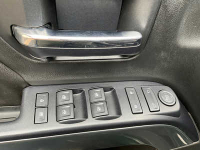 2015 Chevrolet 1500 Crew Cab, $11495. Photo 6