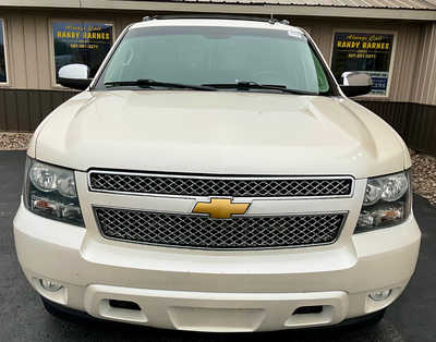 2013 Chevrolet Avalanche, $11995. Photo 3