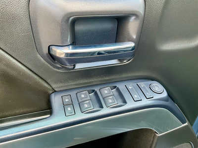 2015 Chevrolet 2500 Ext Cab, $24995. Photo 7