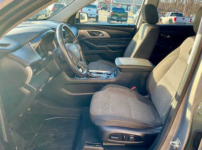 2018 Chevrolet Traverse, $11995. Photo 4