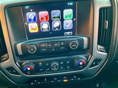 2017 GMC 1500 Crew Cab, $19988. Photo 8