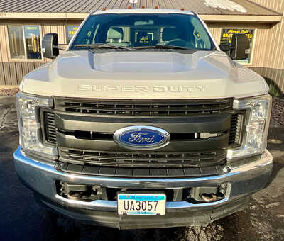 2019 Ford F250 Ext Cab, $23495. Photo 2